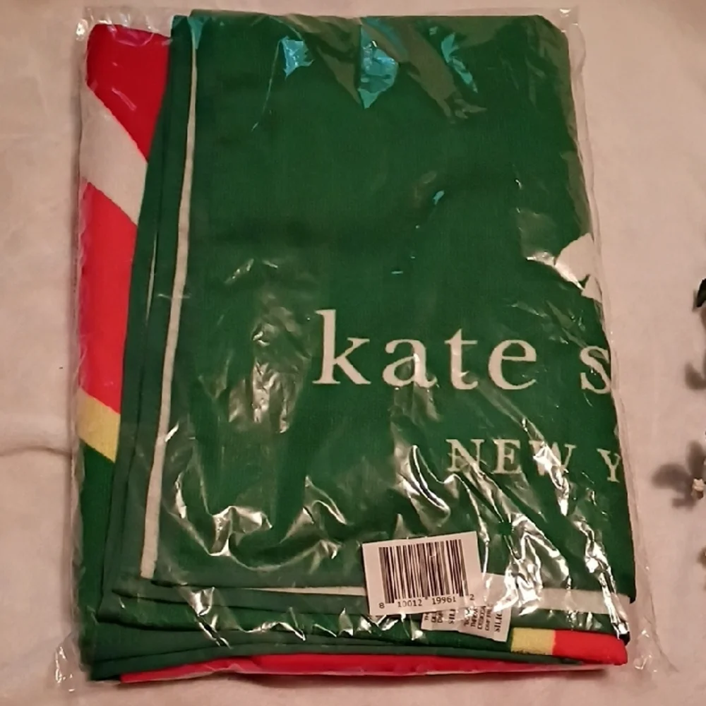 🍉 Kate Spade Brand New Beach Towel